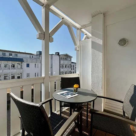 Apartment 347, Seepark